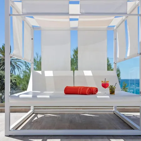 Hotel Punta Dorada 4*